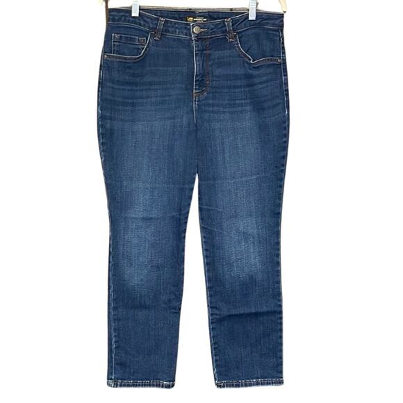 Lee Denim - Lee jeans straight leg relaxed fit blue slimming high rise 5 pocket denim sz 34P